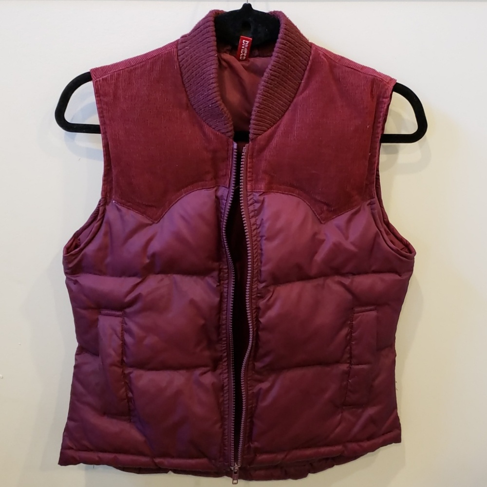H&M burgyndy puffer vest with corduroy detailing S